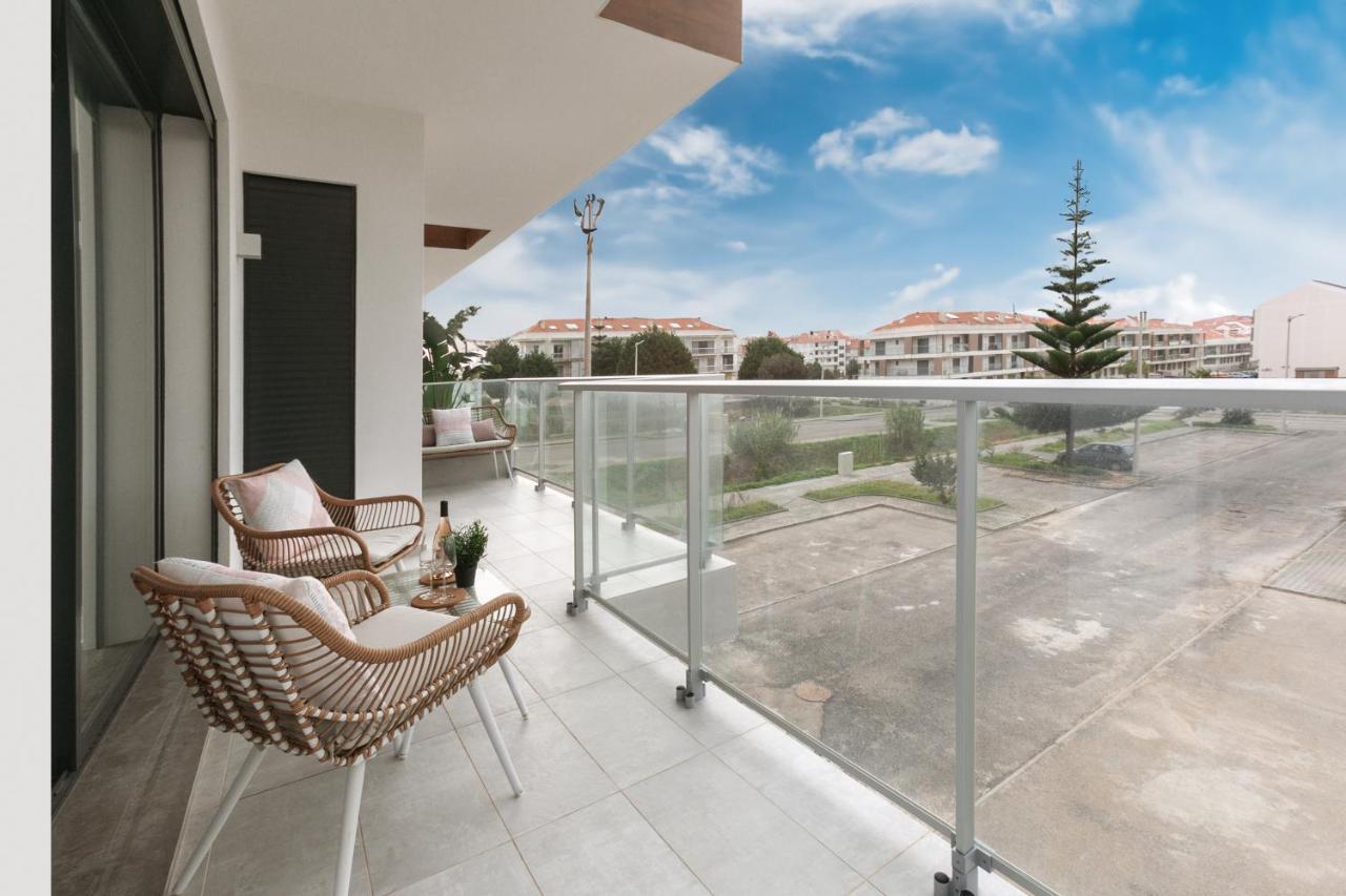 Consolacao Wave Beach House Atouguia Da Baleia Esterno foto